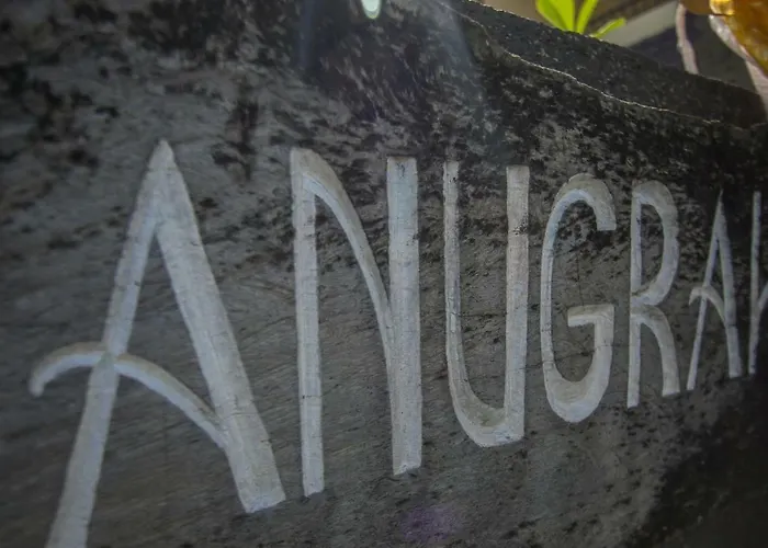 Anugrah House Guest house *